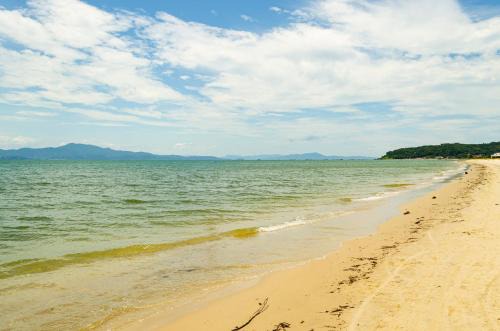 Ponta das Canas House | Casa em condomínio fechado c Wi-Fi a 150m da praia