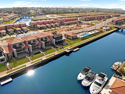 Buzios House | Casa em Condomínio Clube - Ar condicionado - Piscina