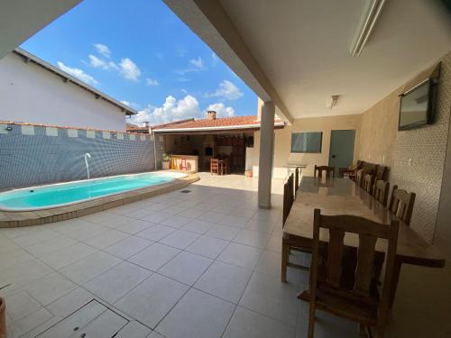 Guaratingueta House | Casa em Guaratinguetá-Casa da Rosa