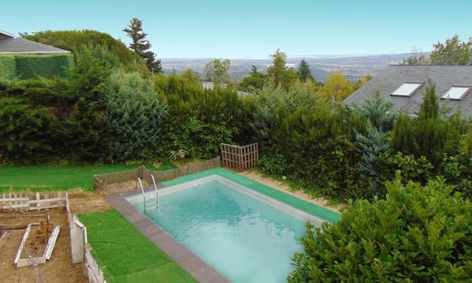 Miraflores de la Sierra House | Casa en la sierra de Madrid para grupos grandes