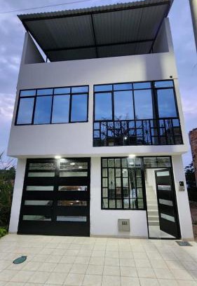Mesitas del Colegio House | Casa en Mesitas para 16 personas