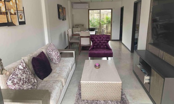 Samborondon Villa | Casa en Samborondón