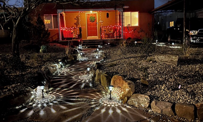 Summit Park House | Casa Encanto is the perfect place for new UNM enrollees and their parents to orient to UNM.