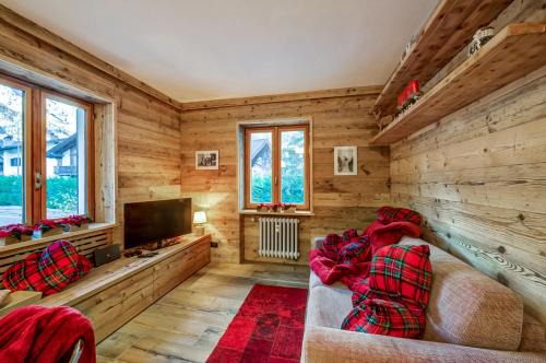 Courmayeur Apartment | Casa Entreves - Ristrutturata con parcheggio