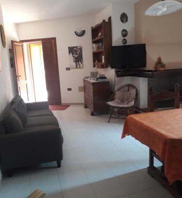 Matta 'e Peru Apartment | Casa Esmeralda