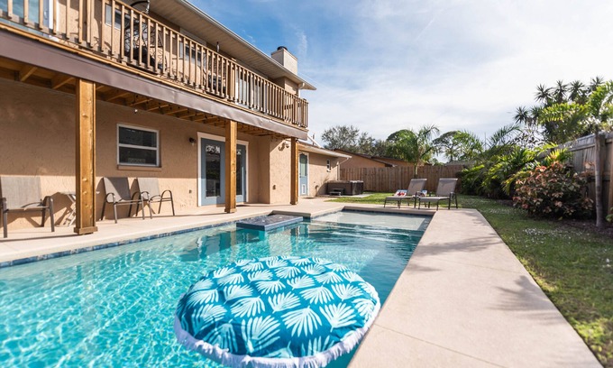 Fowlers House | Casa Espacio - Fun Family Pool Home w/Hot Tub & Game Room!