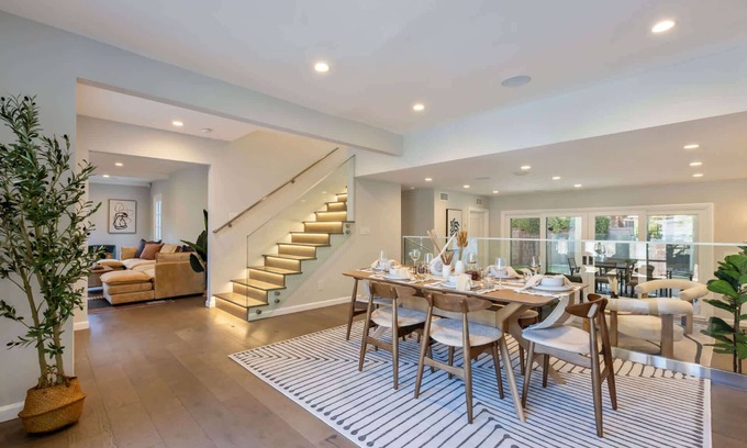 Carthay Circle House | Casa Estrella by Oraklus