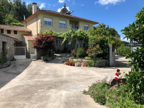 Tomino House | Casa Estrella