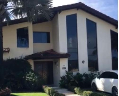 Guaruja House | Casa Família, 10 lugares, Piscina, Próx Praia Pernambuco, Guarujá