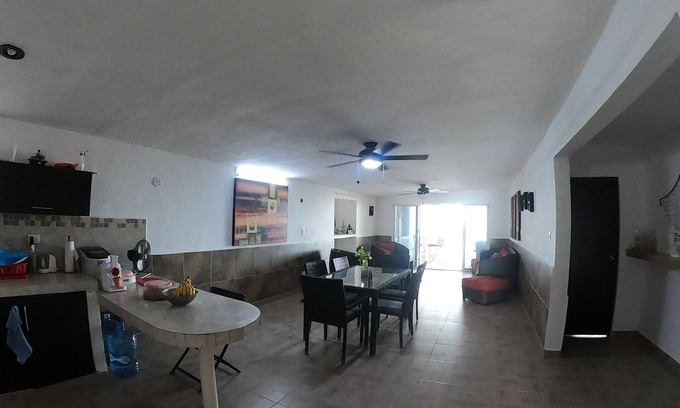 Chicxulub Puerto House | Casa familiar en la orilla del mar en Chicxulub Km 11.5 a solo 1 km del Oxxo.