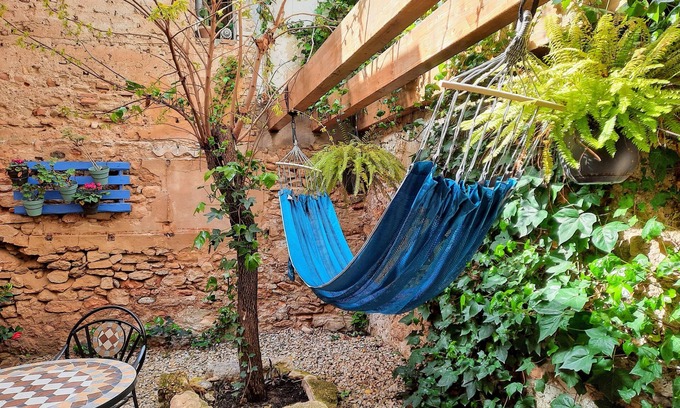 Benissanet Cottage | Casa Font . Price for 6 people. Check prices for 4 people.