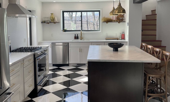Saugerties South House | Casa Fuego Catskills - Historic Fire House