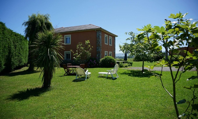 Campos y Salave Apartment | CASA GAYOL APARTMENT, NEAR THE PORCÍA BEACH