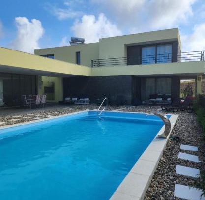 Santa Maria do Castelo e Sao Miguel Villa | Casa Genne