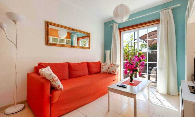Las Rosas House | Casa Golfin - Mediterranean-style house in Tenerife's sunny south