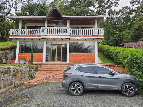 Alegrias House | Casa Grande Pereira cerca terminal