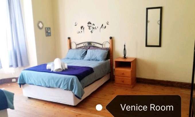 Ekurhuleni House | Casa Grazia | Northmead | Spacious bedrooms to rent close to JNB Airport