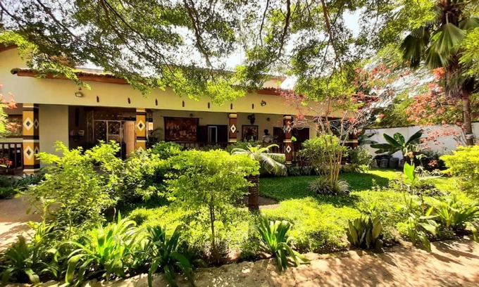 Serrekunda House | Casa Hotel Sinkiling Gambia