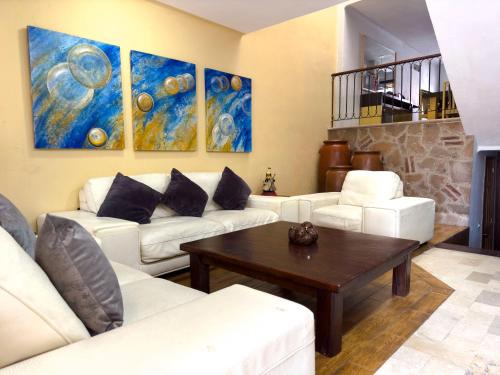 Guadalajara House | Casa Isabel