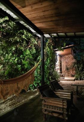 Cavalcante House | Casa jardim com ofurô - Chapada dos veadeiros