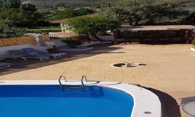 Jatar House | Casa Jatar Sleeps 6 set amidst the Natural Park with WIFI,Private Pool & Garden