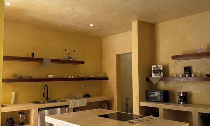 Conkal House | Casa Ka - Mini Hacienda Retreat with Pool + Starlink