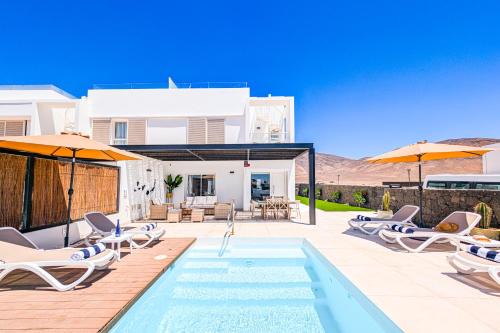 Playa Blanca Villa | Casa Kimbella