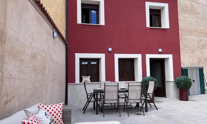 La Horra House | Casa La Cantina