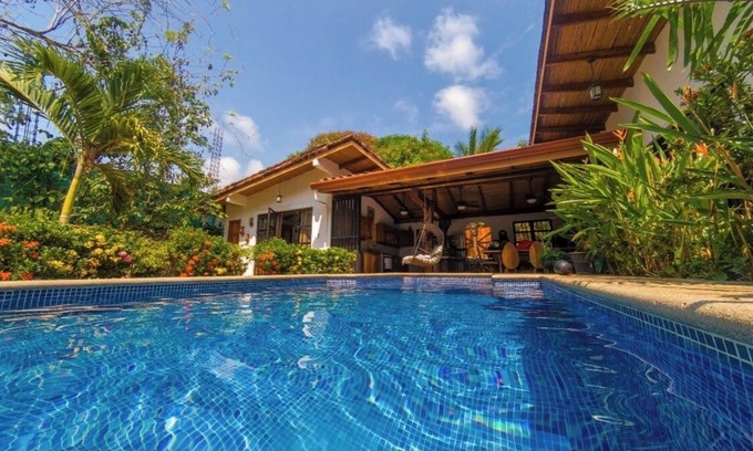 Villas Xihu House | CASA LA PINA! OUTDOOR LIVING WITH PRIVACY, NATURE, RELAXATION, & SURF