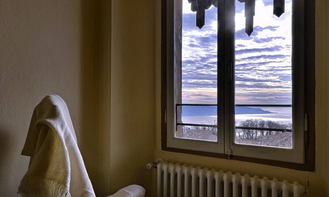 Liano-Formaga House | Casa La Villanella by Theater Home - with marvellous lake view