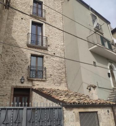 Castelmauro House | Casa lavaturo