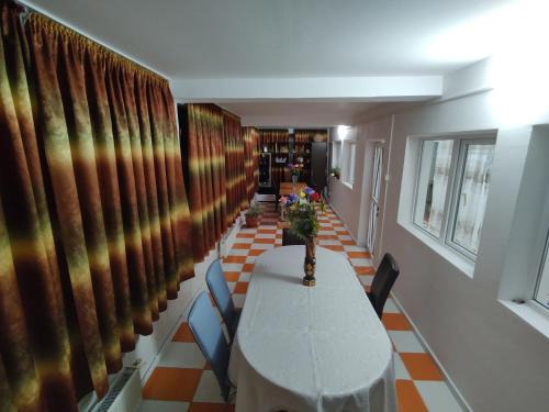 Calarasi House | Casa Leny