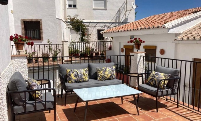 Casarabonela House | Casa Limonero Two-Bedroom House in Charming Pueblo Blanco - Sleeps 4