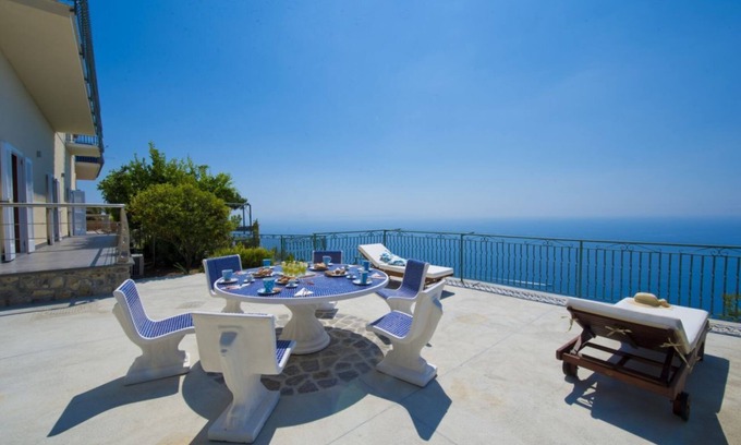 Furore House | Casa Lisuccia in green hills of the Coast