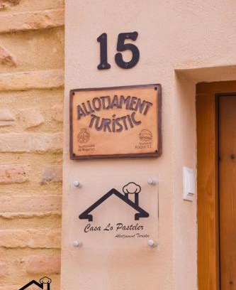 Roquetes House | CASA LO PASTELER
