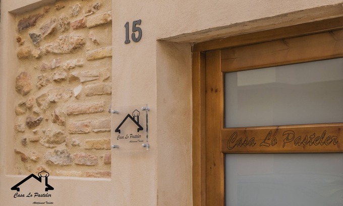 Roquetes House | CASA LO PASTELER - Ground floor at street level.