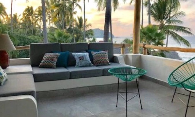North End Apartment | Casa LULY 3 PH is a wonderful beachfront vacation condo apartment