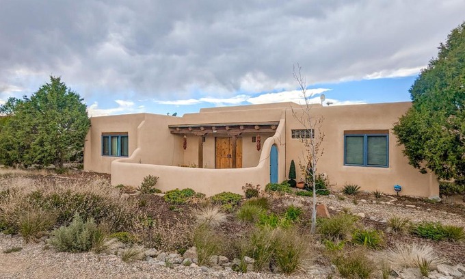 Taos House | Casa Luna