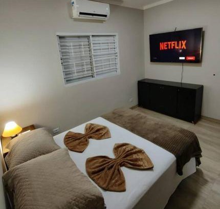 Cabreuva House | Casa luxuosa em região central (Próximo ao Aeroporto)