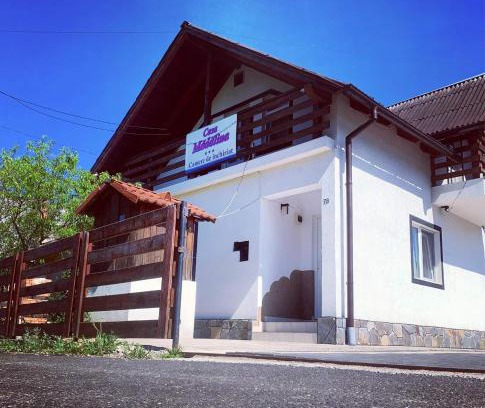 Sapinta House | Casa Madalina