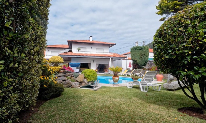 Monserrate Villa | Casa Malheiro