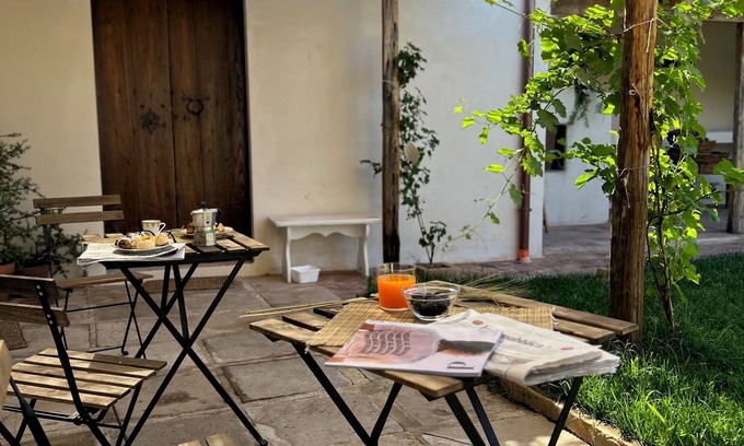San Vero Milis House | Casa Manamunda - Three Bedroom House, Sleeps 6