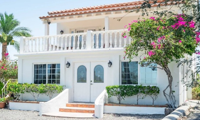 Mulege House | Casa Marbella 2 Bedroom with Den