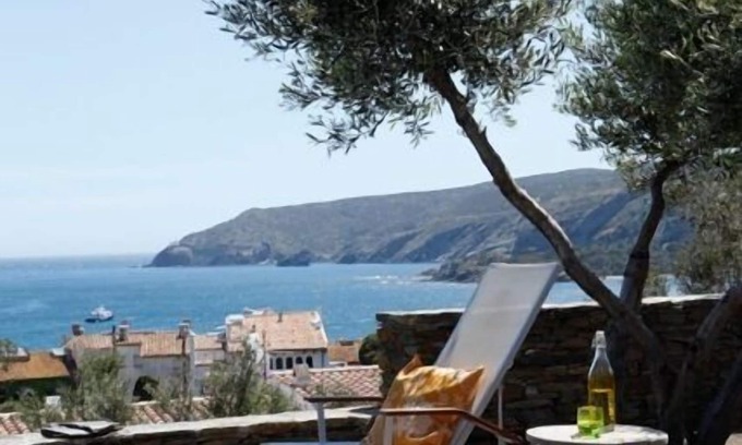 Cadaques House | Casa Margot Bay views, central, with pool, private garden,