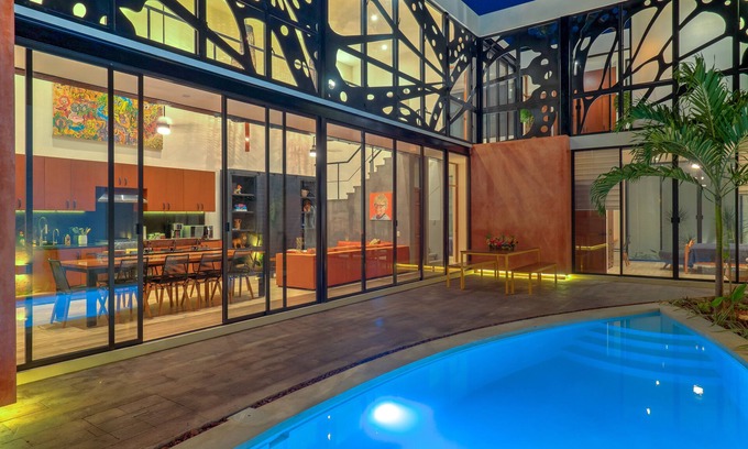 Centro House | Casa Mariposa, Breathtaking 5BR Home of Your Dreams