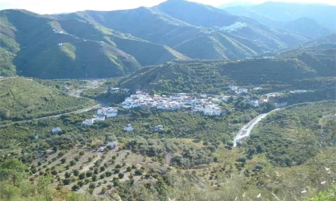 Cutar Cottage | CASA MARUJA WIFI FIBER 300 MB & JACUZZI 2 KM FROM BENAMARGOSA.