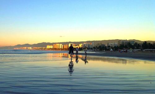 Bertioga House | Casa Master Pé na Areia com Piscina Wifi