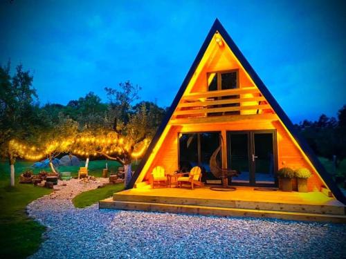 Godeni Villa | CASA MAYA Câmpulung