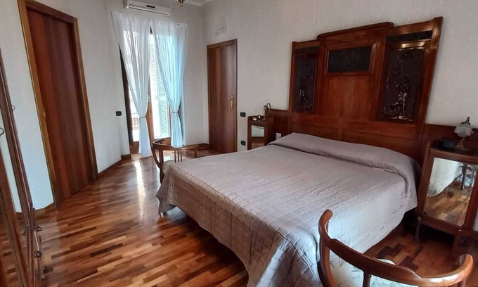 Nola Apartment | Casa Melina - Two Bedroom Apartment, Sleeps 4