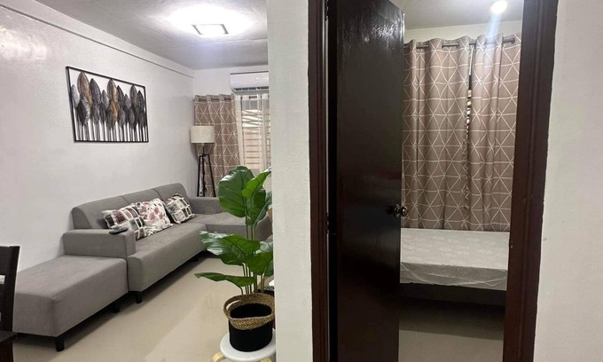 Lipa House | Casa Mercado IV is a cosy 2 storey furnished family-friendly house.n